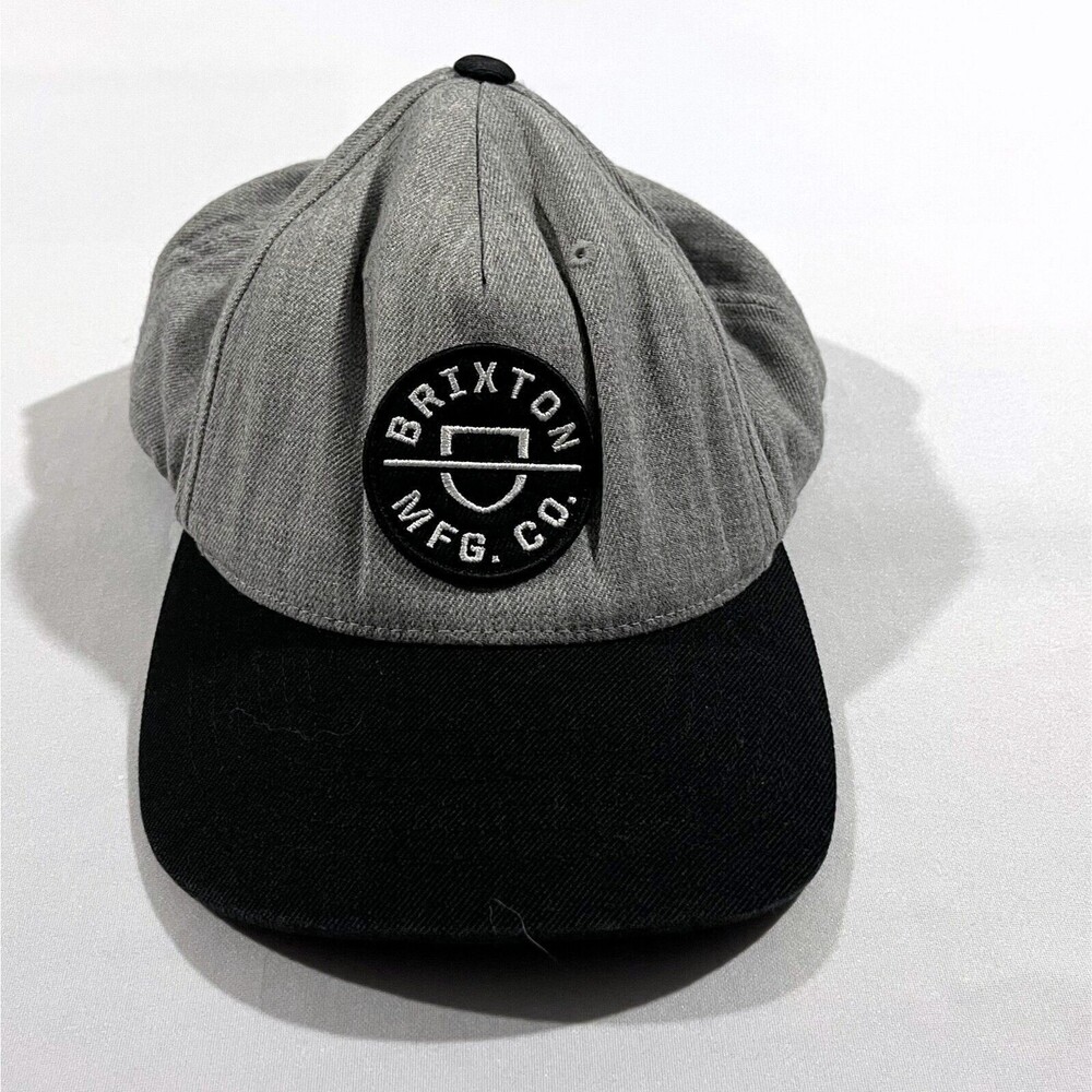 Brixton Mfg Co Hat Crest Cap Snap Back Adjustable Black Gray Logo Classic Mens